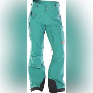 TREW Tempest women’s ski snowboard pant